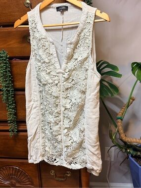 Suzanne Betro Feminine Lace Front Boho Tank Top in Cream -1X